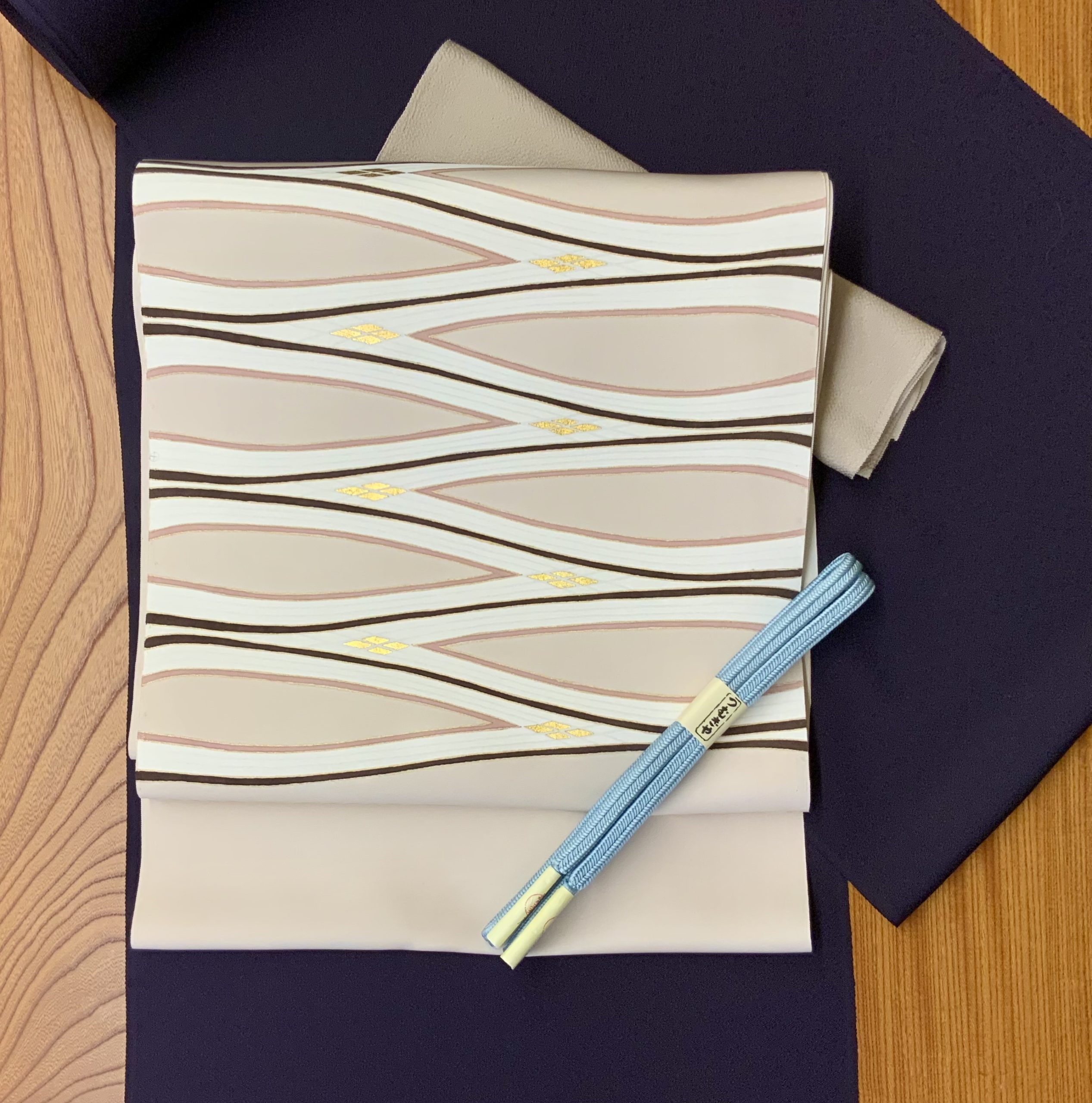 秋の装いご案内 - 銀座つむぎや｜結城紬など職人技の染織物を扱う